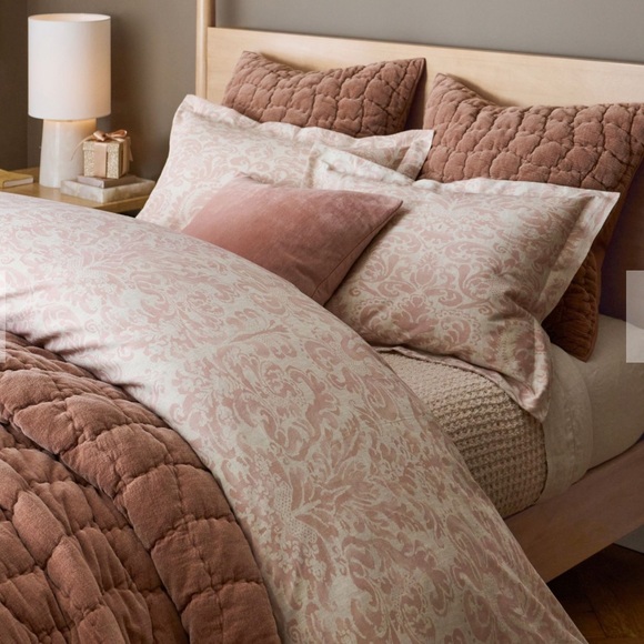 Pottery Barn Stella Damask duvet cover. Queen. Blush pink and cream. EUC - Picture 3 of 6